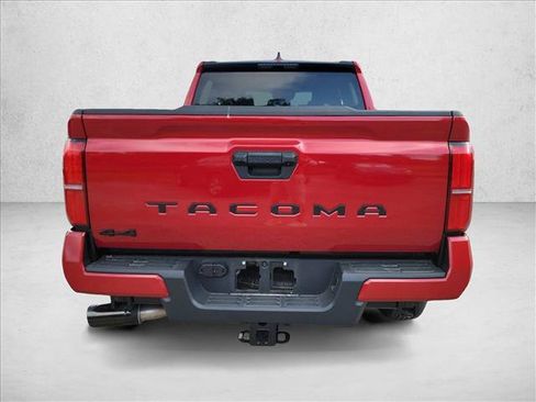Used 2025 Toyota Tacoma SR5 AWD/4WD image 4