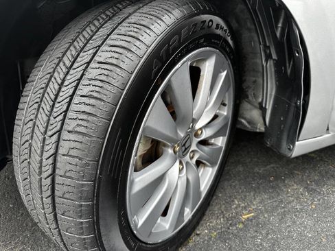 Used 2011 Honda Accord EX-L image 19