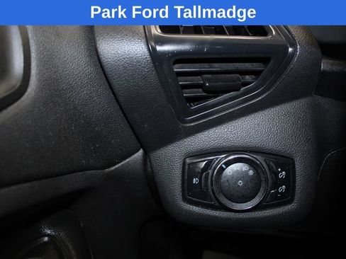 Used 2015 Ford Escape SE FWD image 18