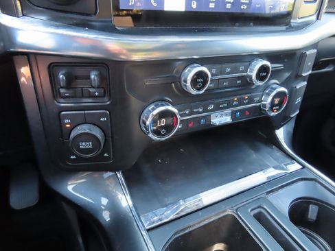 Used 2021 Ford F150 Lariat w/ Equipment Group 502A High image 28