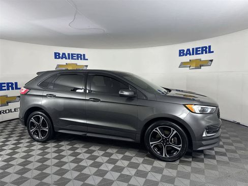 Used 2019 Ford Edge ST w/ Convenience Package AWD/4WD image 6