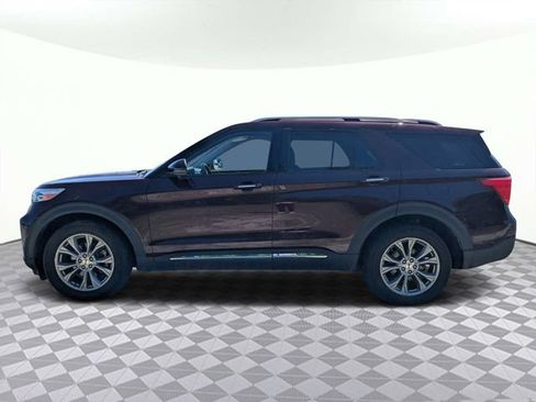 Used 2022 Ford Explorer Limited w/ Equipment Group 301A AWD/4WD image 6