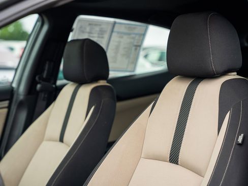 Used 2019 Honda Civic EX image 21