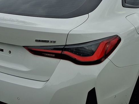 Used 2023 BMW i4 eDrive35 w/ Premium Package image 12