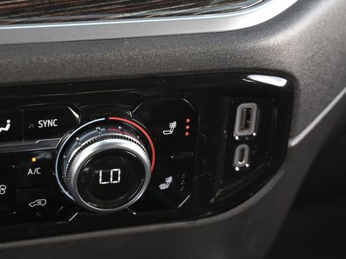 Used 2022 GMC Sierra 1500 Elevation w/ Elevation Premium Package image 35