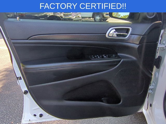 Certified 2018 Jeep Grand Cherokee Altitude AWD/4WD image 12
