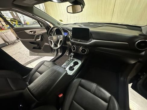 Used 2024 Chevrolet Blazer LT FWD image 24