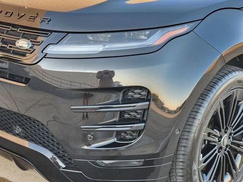 Certified 2025 Land Rover Range Rover Evoque Dynamic SE image 9