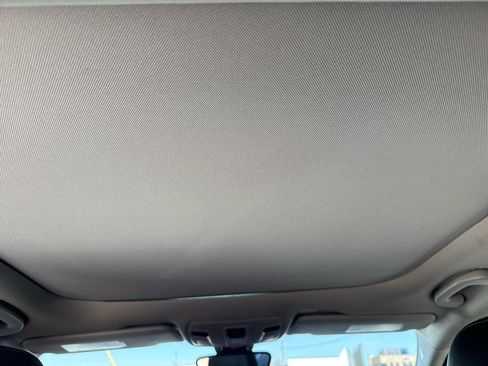 Used 2017 INFINITI QX30 Premium w/ Navigation Package image 36