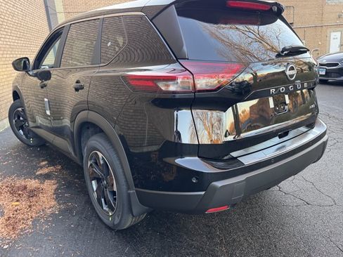 New 2026 Nissan Rogue SV w/ Cold Weather Package AWD/4WD image 18