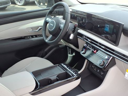 New 2026 Hyundai Tucson Limited FWD image 6