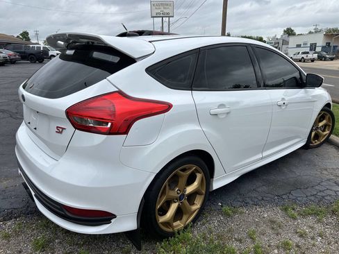 Used 2016 Ford Focus ST image 7