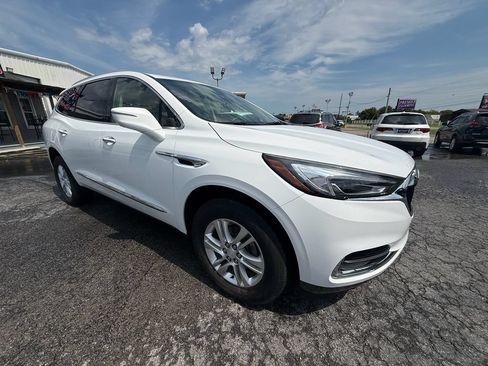 Used 2018 Buick Enclave Essence w/ Trailering Package FWD image 1