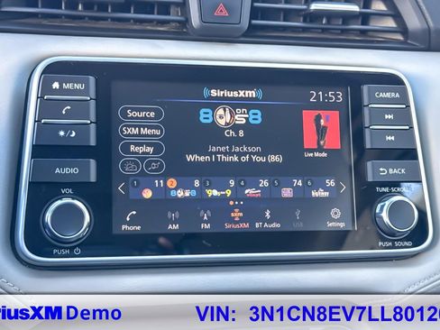 Used 2020 Nissan Versa SV image 34