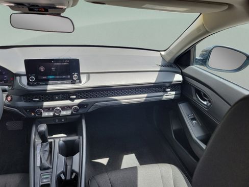 Used 2023 Honda Accord EX image 7