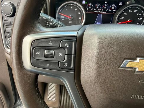Used 2019 Chevrolet Silverado 1500 LTZ w/ Technology Package AWD/4WD image 20