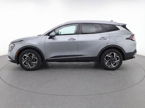 Used 2025 Kia Sportage LX image 5