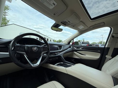 Used 2023 Buick Enclave Essence w/ Experience Buick Package AWD/4WD image 17