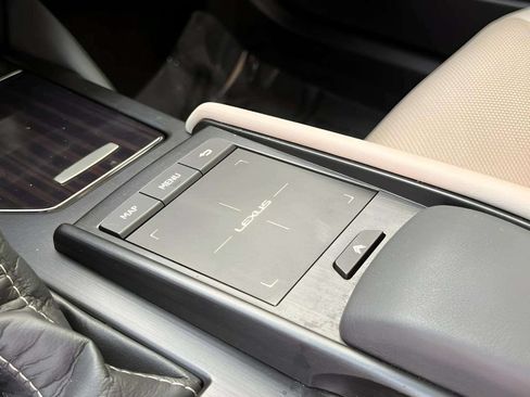 Used 2021 Lexus ES 300h w/ Luxury Package FWD image 26