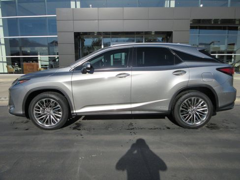 Used 2021 Lexus RX 450h AWD w/ Luxury Package image 3