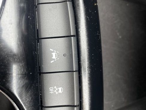 Used 2024 Buick Encore GX Sport Touring image 20