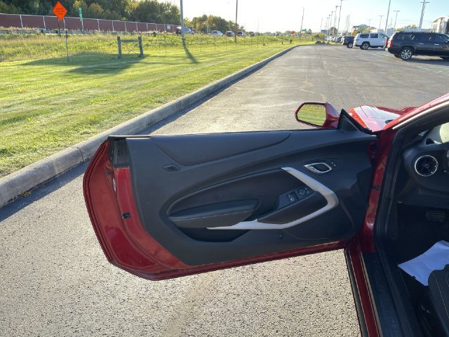 Certified 2018 Chevrolet Camaro LT RWD image 21