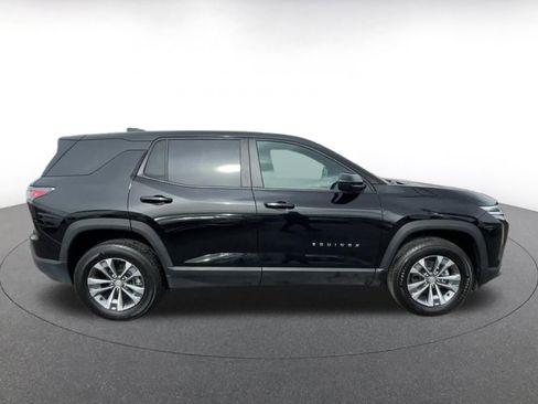 Used 2025 Chevrolet Equinox LT image 16