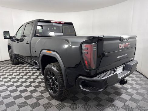 New 2026 GMC Sierra 2500 AT4 w/ AT4 Premium Plus Package AWD/4WD image 4