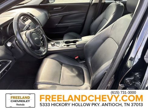 Used 2017 Jaguar XE image 28