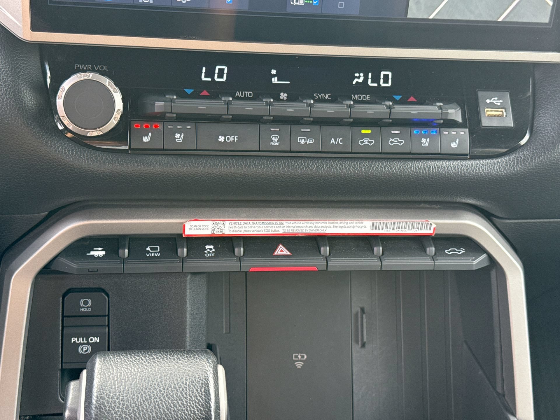 Certified 2025 Toyota Tundra Limited AWD/4WD image 17