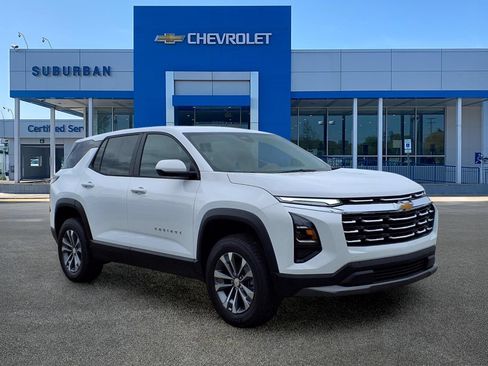 New 2026 Chevrolet Equinox LT w/ Convenience Package II FWD image 3