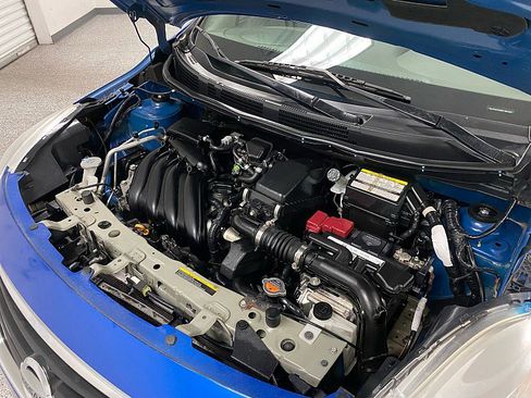 Used 2013 Nissan Versa SV image 18