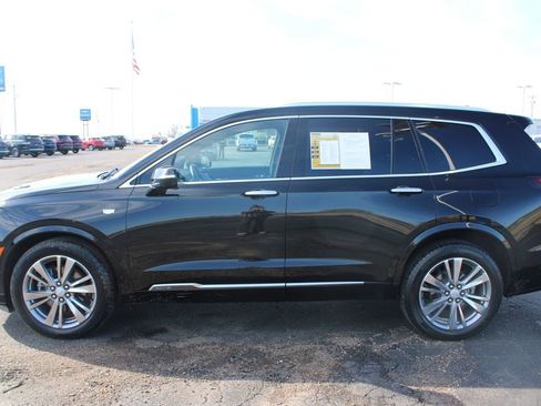 Used 2024 Cadillac XT6 Premium Luxury image 4