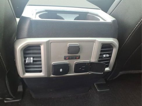 Used 2018 Ford F150 Lariat w/ Equipment Group 502A Luxury AWD/4WD image 13