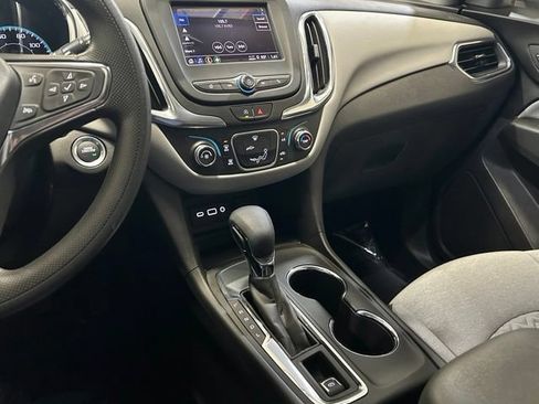 Used 2024 Chevrolet Equinox LS FWD image 28