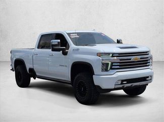 Used 2022 Chevrolet Silverado 2500 High Country w/ Z71 Off-Road Package AWD/4WD video 2