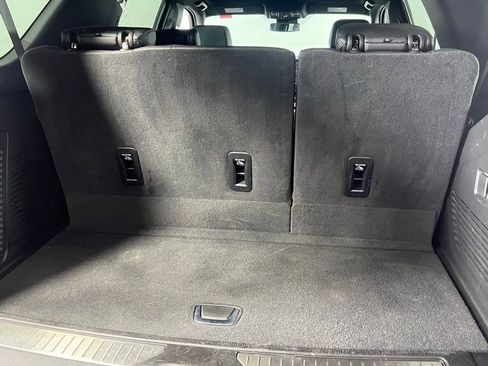 Used 2025 GMC Yukon Denali image 27