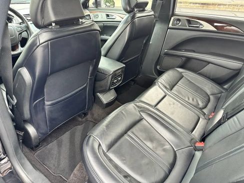 Used 2019 Lincoln MKZ Reserve FWD image 21