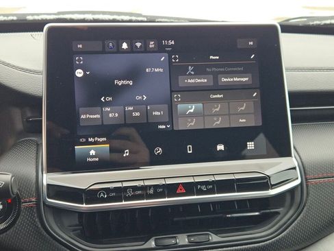 Used 2024 Jeep Compass Trailhawk image 27