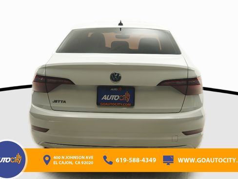 Used 2021 Volkswagen Jetta SE image 12