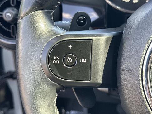 Used 2022 MINI Cooper S image 17