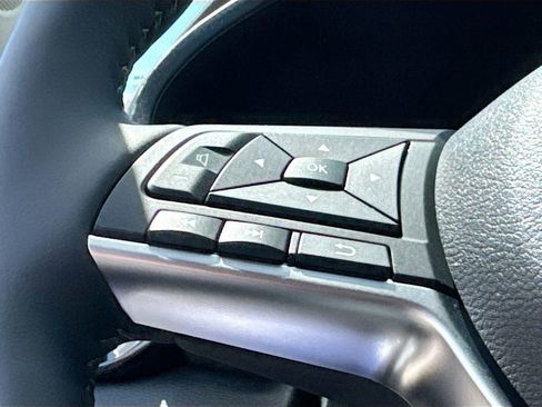 Used 2025 Nissan Sentra SV w/ All-Weather Package image 9