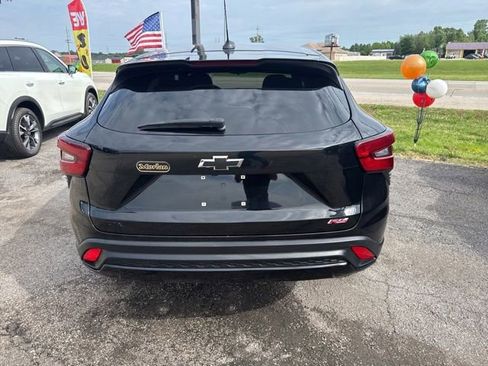 Used 2024 Chevrolet Trax RS w/ Driver Confidence Package FWD image 11