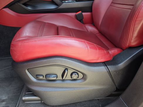Certified 2023 Porsche Cayenne Coupe AWD/4WD image 11