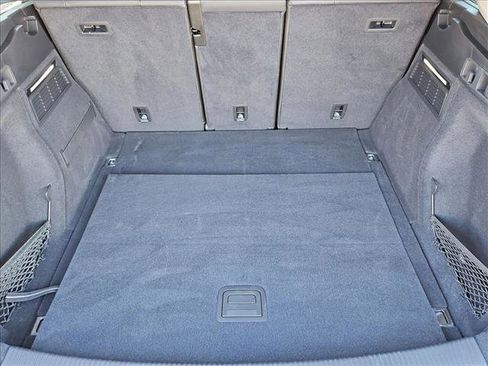 Certified 2025 Audi Q5 2.0T Premium Plus w/ Premium Plus Package image 6