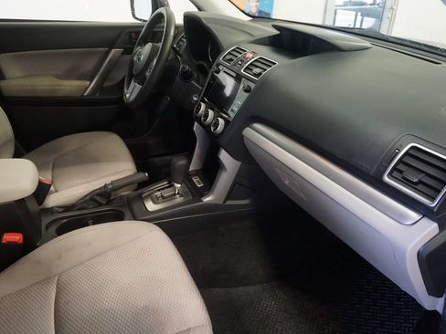 Used 2017 Subaru Forester 2.5i Premium w/ All-Weather Package AWD/4WD image 23