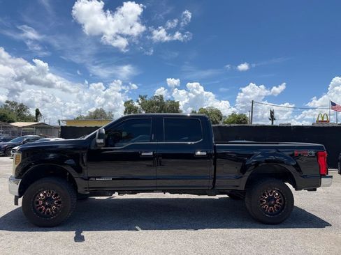Used 2018 Ford F250 XLT w/ XLT Premium Package AWD/4WD image 8