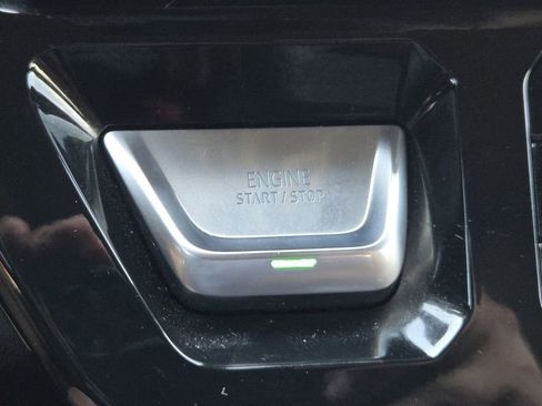 Used 2024 GMC Sierra 3500 Denali Ultimate AWD/4WD image 16