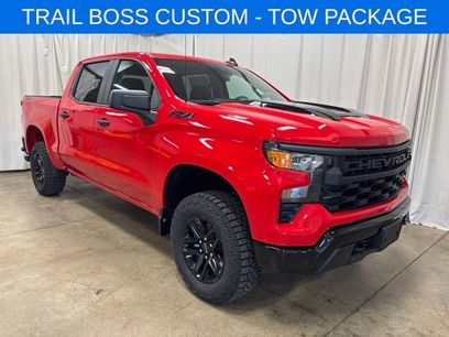 New 2026 Chevrolet Silverado 1500 Custom Trail Boss w/ Dark Appearance Package