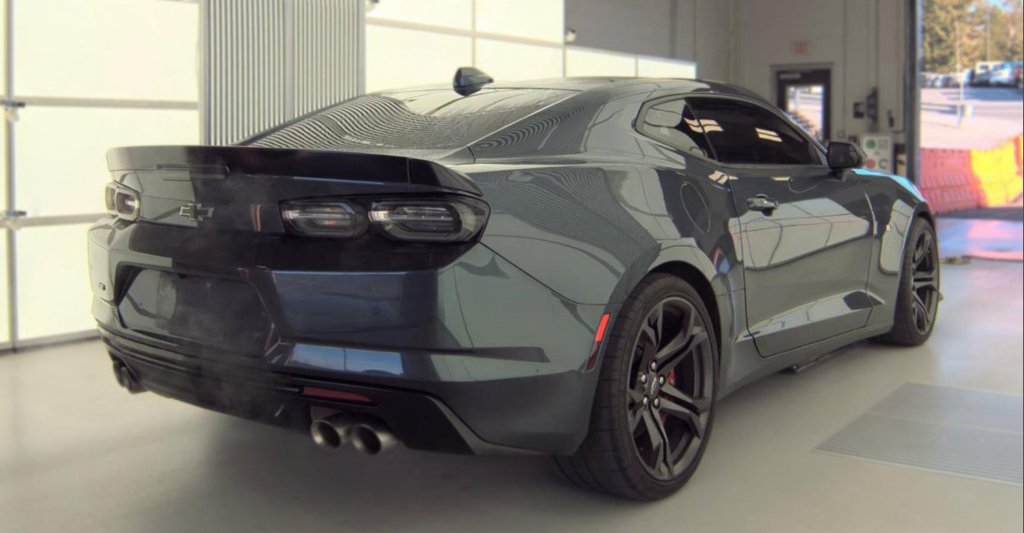 Used 2022 Chevrolet Camaro SS RWD image 2